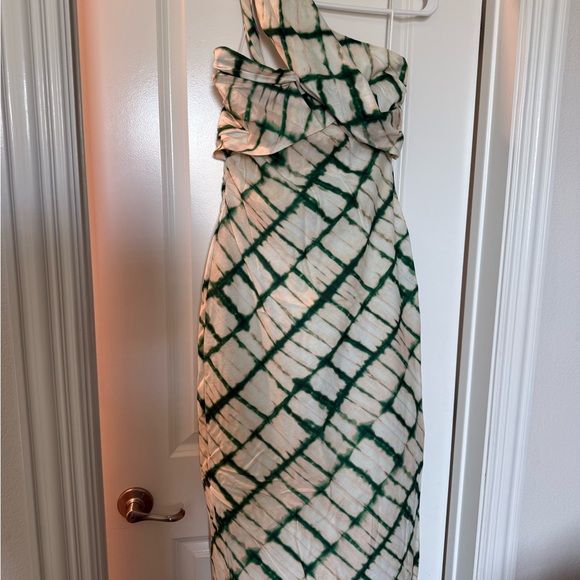 Zara Strapless Green and Cream Dress - Picture 2 of 2